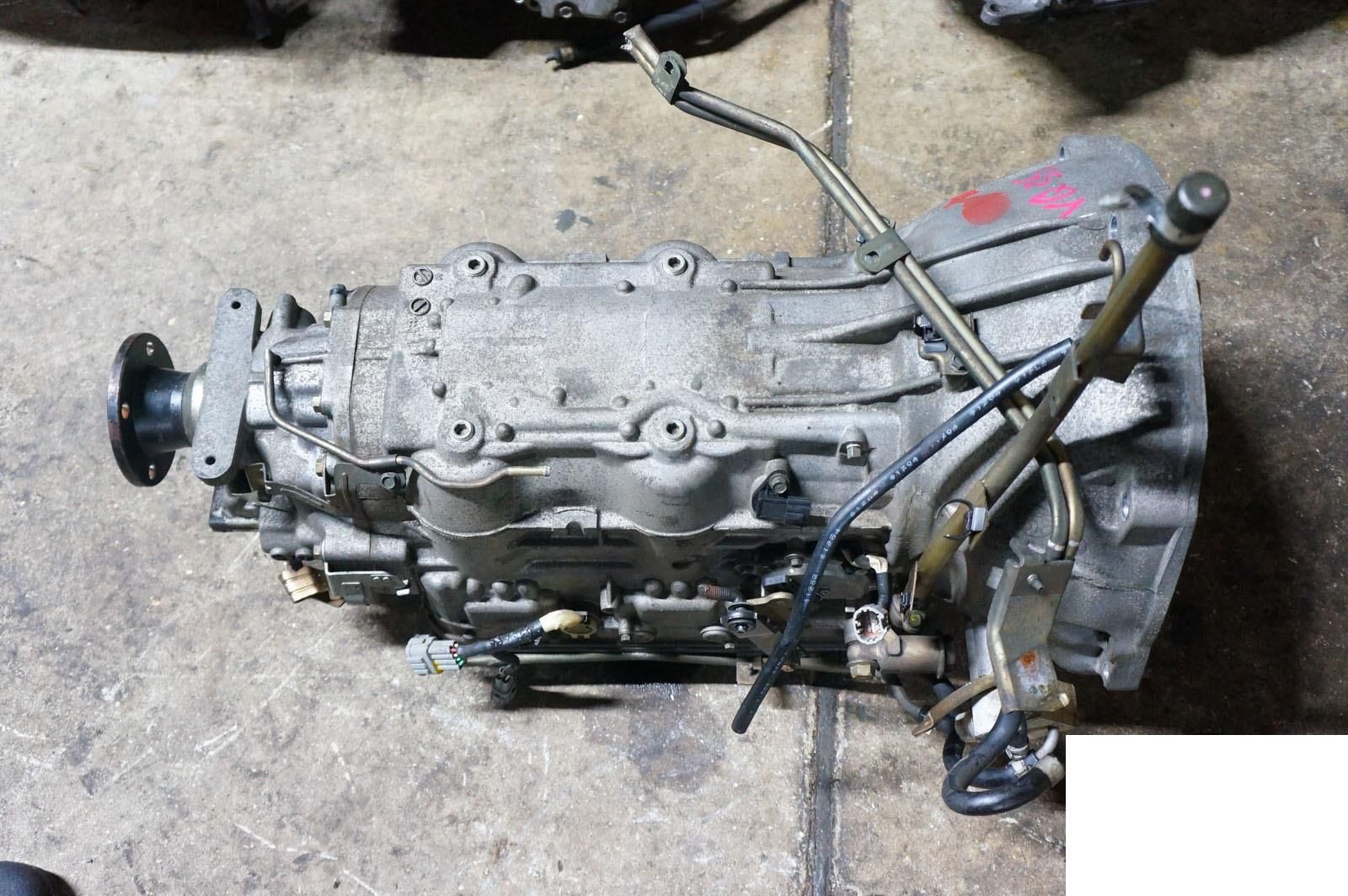 JDM Infiniti G35 VQ35DE 3.5L V6 Automatic RWD Transmission **2 Gray Plugs** 2003-2006