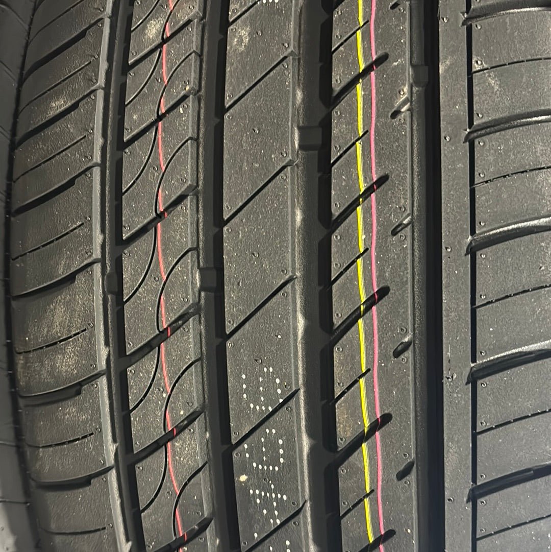 235/55R18 GRENLANDER L-ZEAL56 UHP PASSENGER