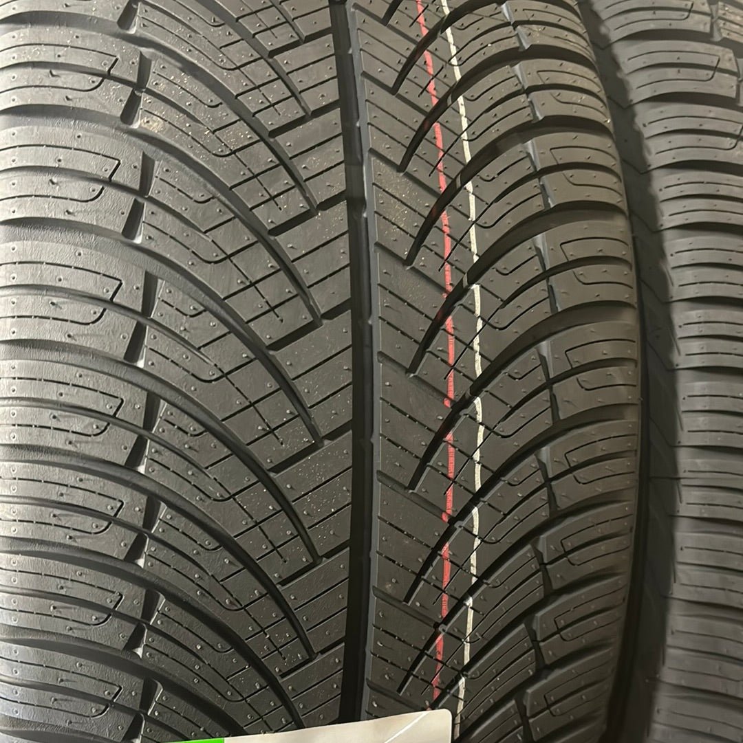 245/45R18 GRENLANDER GREENWING A/S ALL WEATHER
