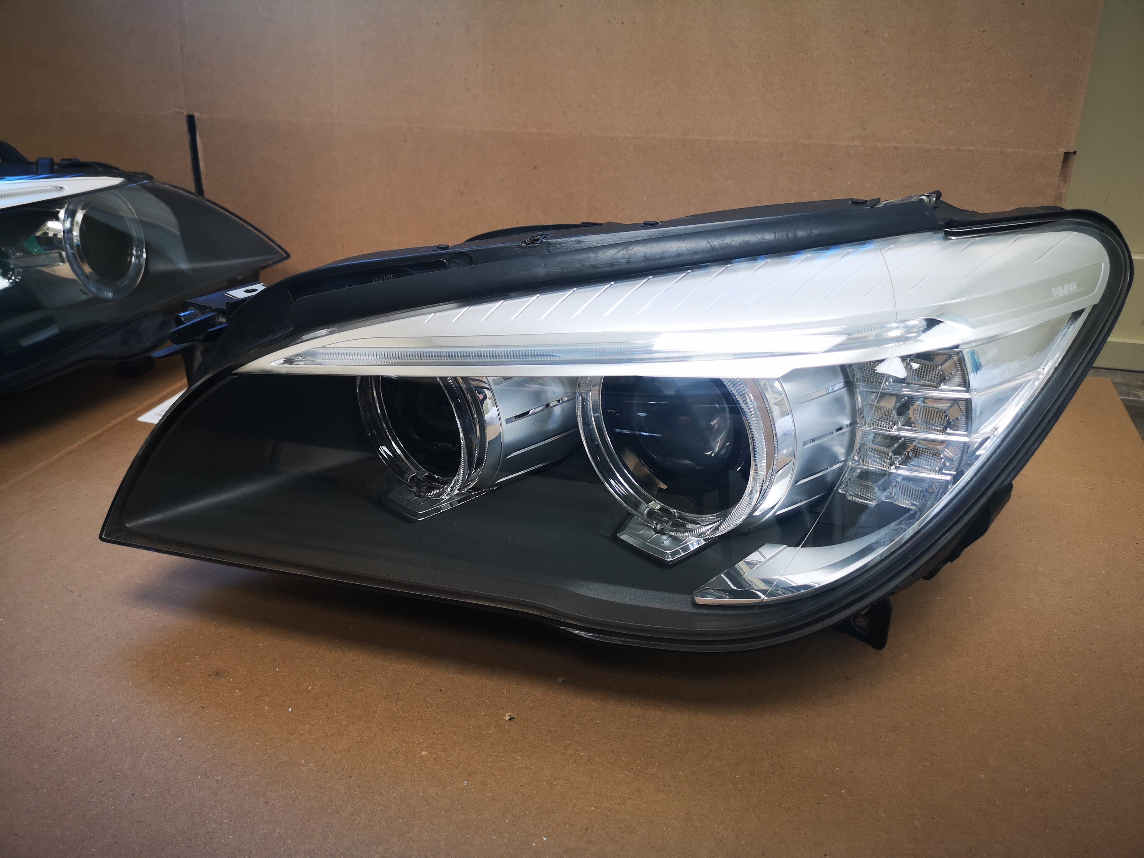 BMW 7 SERIES 2009-2015 — HEAD LIGHT LH 2013-2015 USED