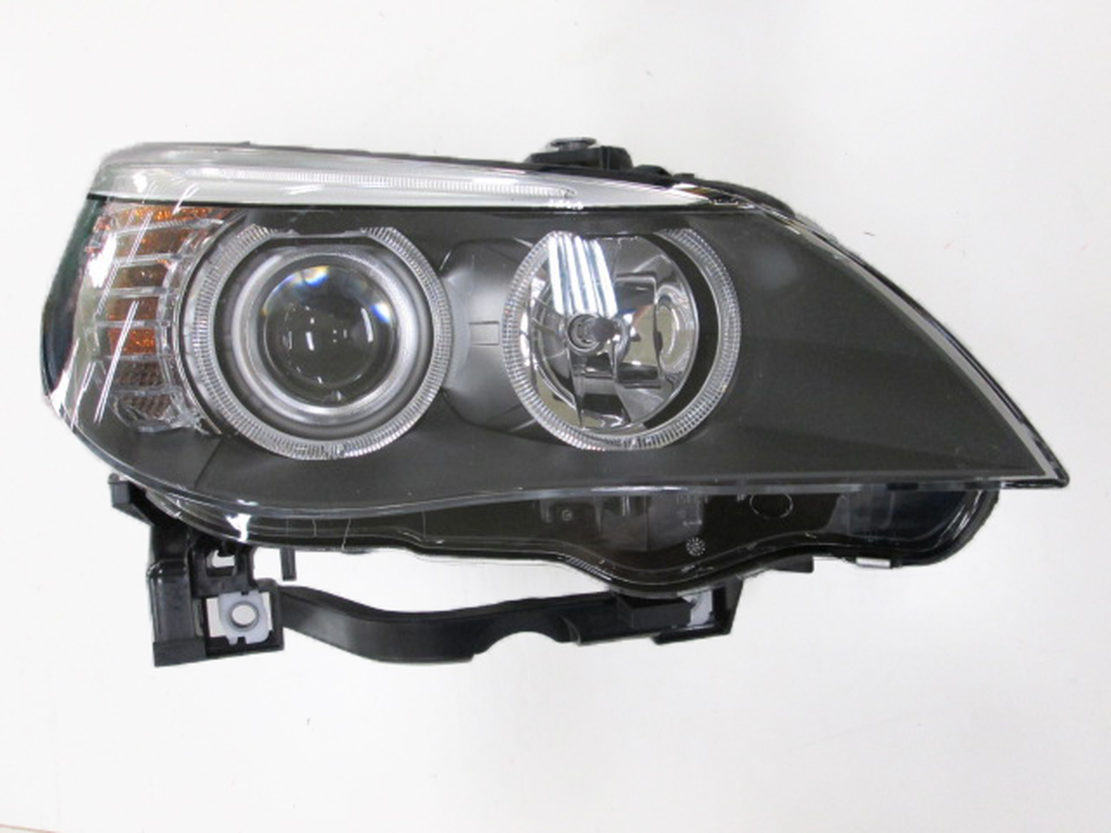 BM2503142 bmw 5 series 2008 2010 right headlight halogen hq bm2503142 1