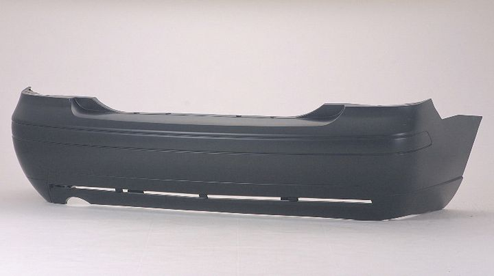 FO1100385 ford focus 2005 2007 bumper rear primed sdn exclude st fo1100385 1