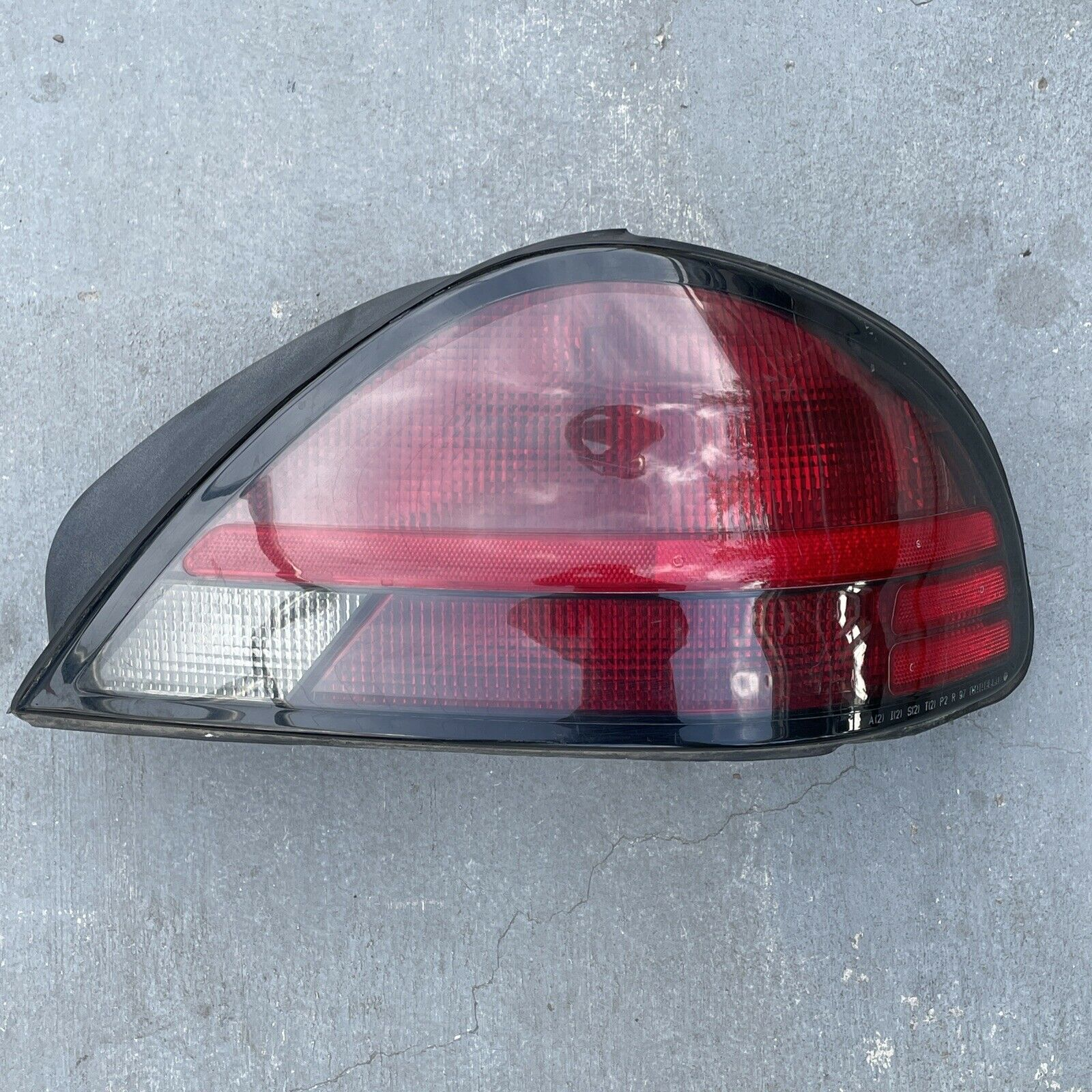 GM2801169 pontiac grand am 1999 2005 right taillight gt hq gm2801169 2