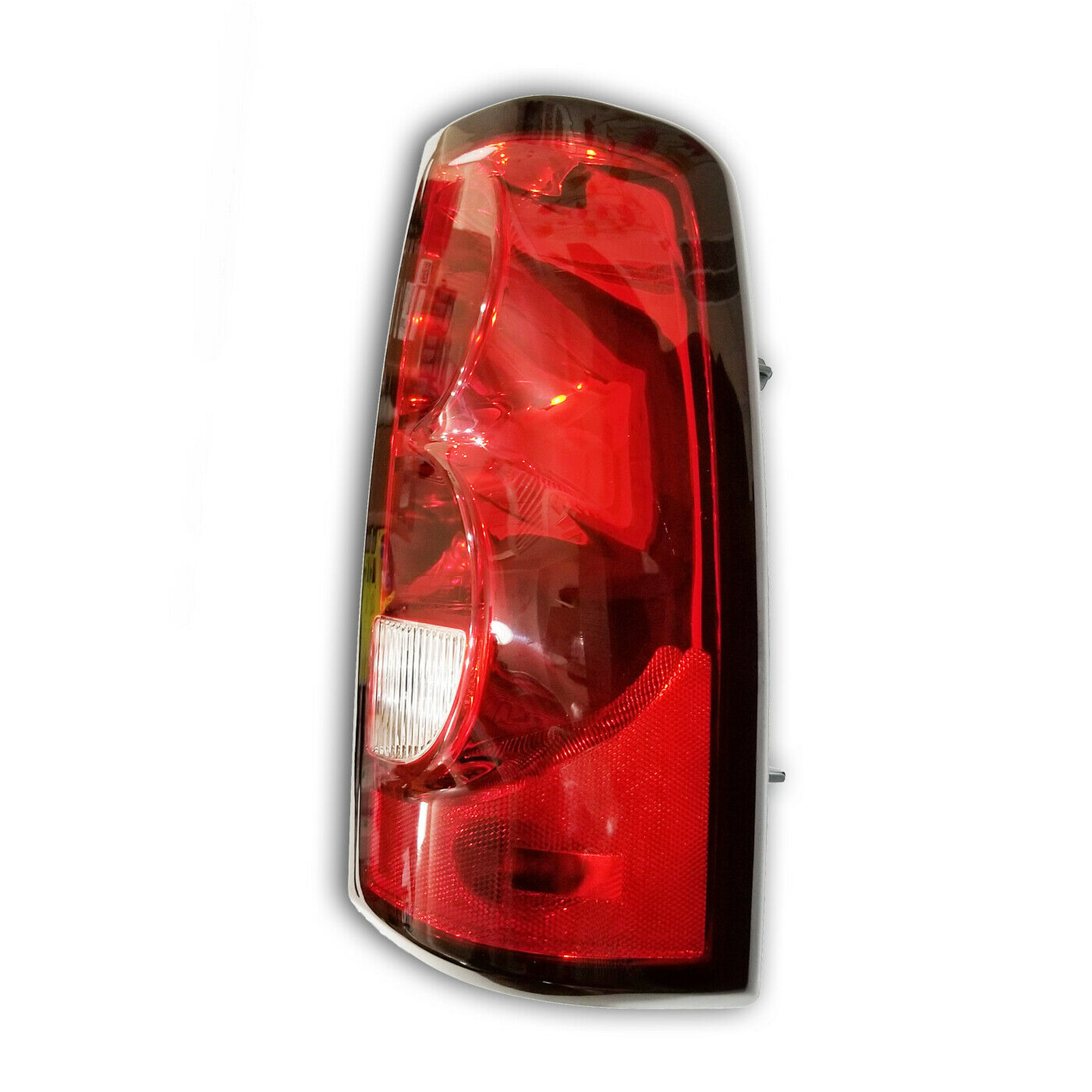 GM2801174 chevrolet silverado 2004 2007 right taillight hq gm2801174 2