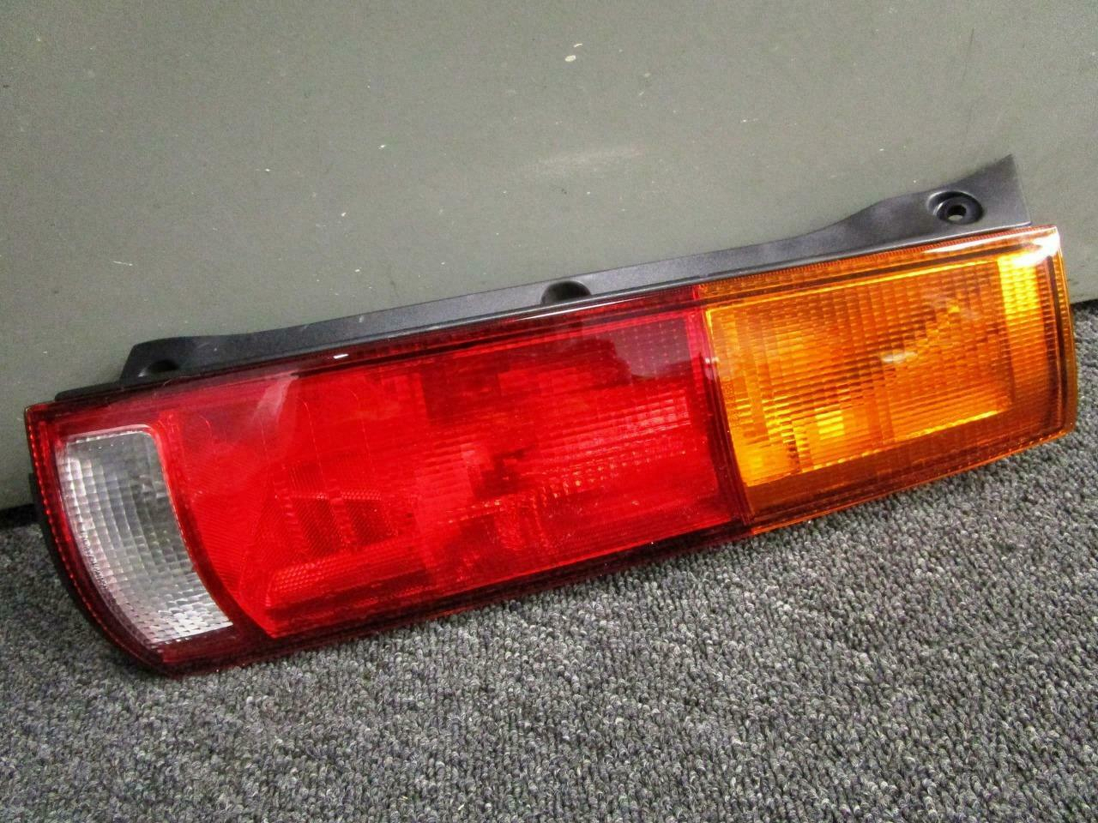 HO2819116 honda crv 1997 2001 right taillight hq ho2819116 2