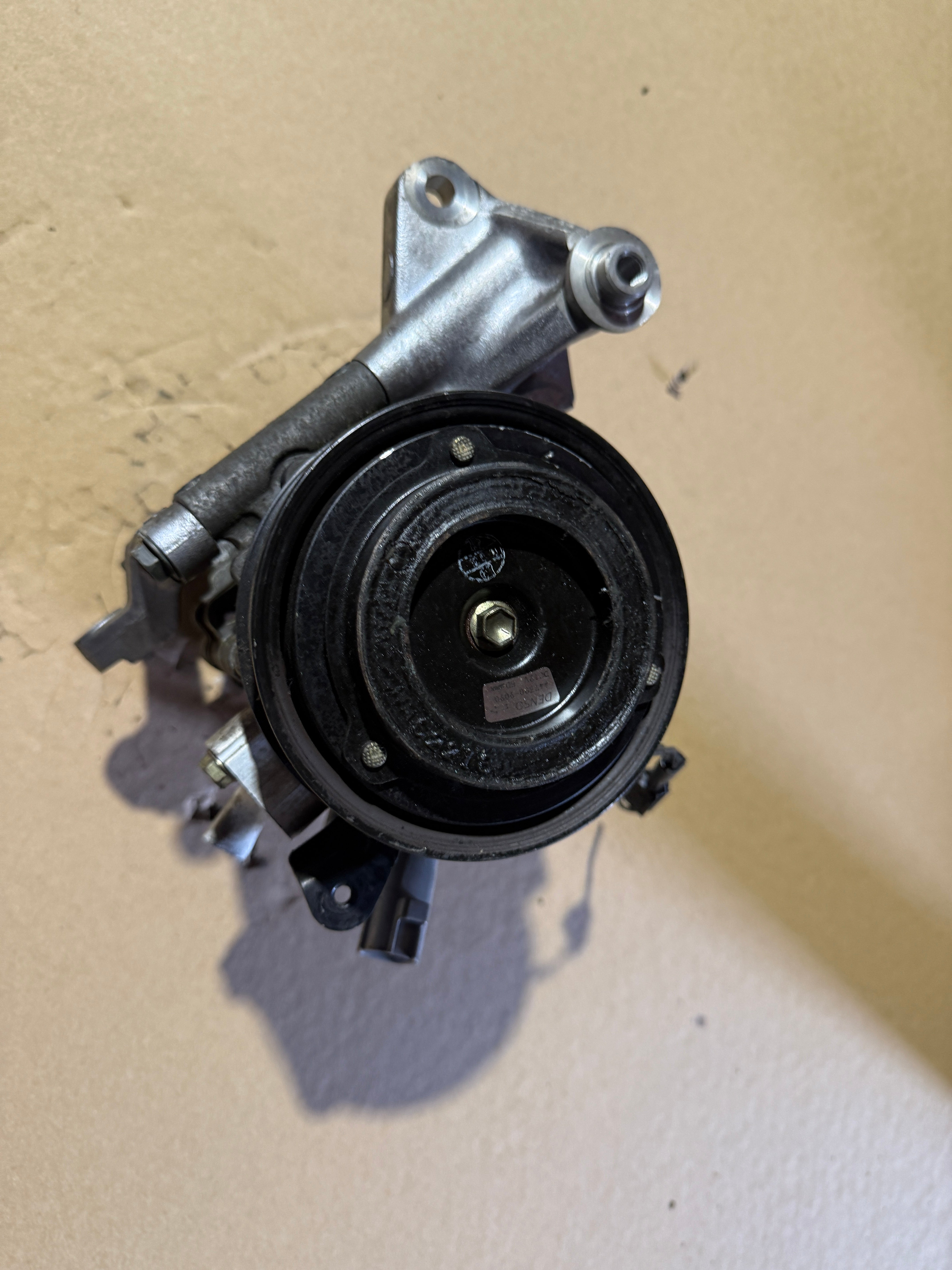 JDM OEM Subaru Legacy Outback 1998-2004 Air Conditioning Assembly A/C Compressor 442500-4600