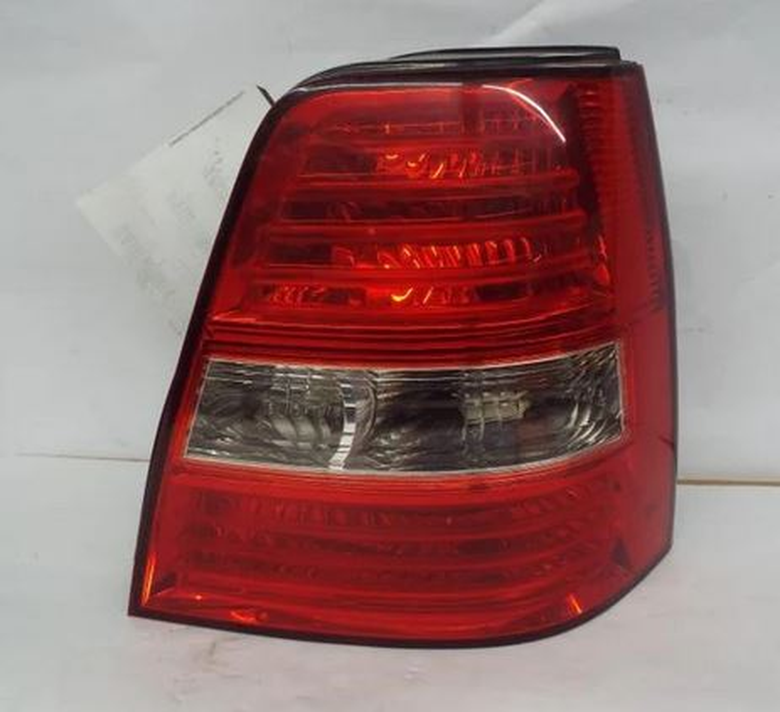 KI2801137 kia sorento 2007 right taillight led type hq ki2801137 1
