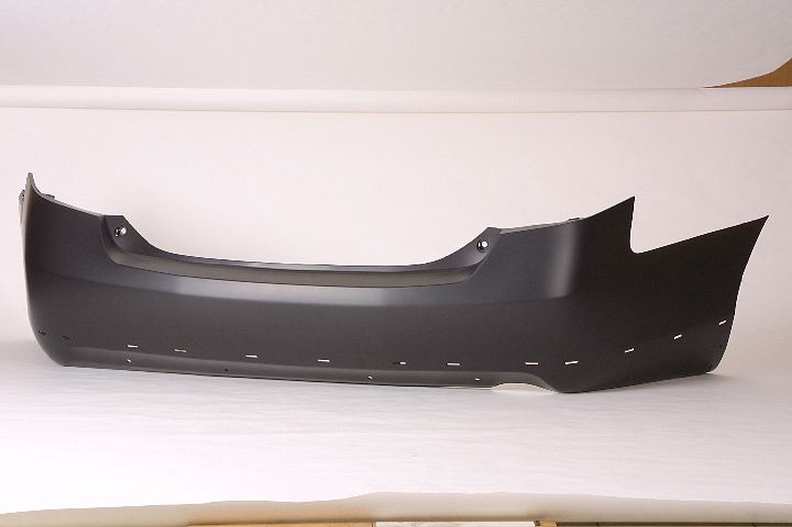 TO1100245 toyota camry 2007 2011 bumper rear primed 4cyl v6 with single exhaust se models 1