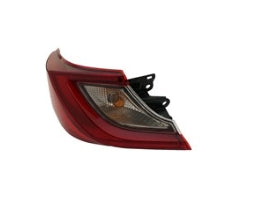 TOYOTA CAMRY/HYBRID 2025- — OUTER TAIL LIGHT LH; W/ LED SIGNAL; XLE/XSE; HYBRID; 2025 (81560AQ010)