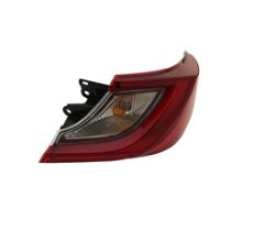 TOYOTA CAMRY/HYBRID 2025- — OUTER TAIL LIGHT RH; W/ LED SIGNAL; XLE/XSE; HYBRID; 2025 CAPA (81550AQ010)