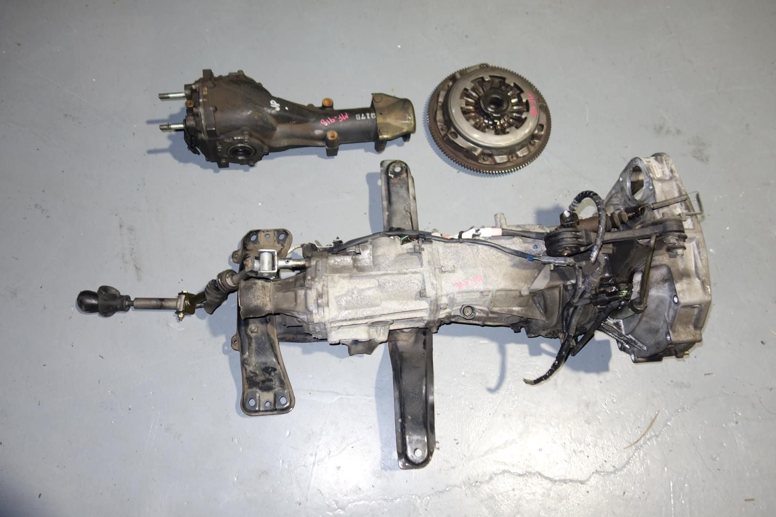 JDM Subaru Impreza WRX Legacy Forester Turbo 5speed AWD Transmission 4.11 Differential Pull Type Axles 1999-2005
