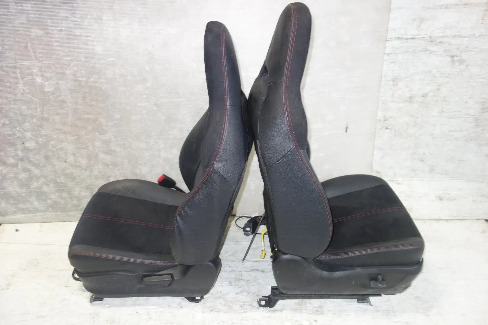 JDM Subaru Impreza WRX STi Front Seats Leather 2008-2014 GRB GRF Left Right #Set 2