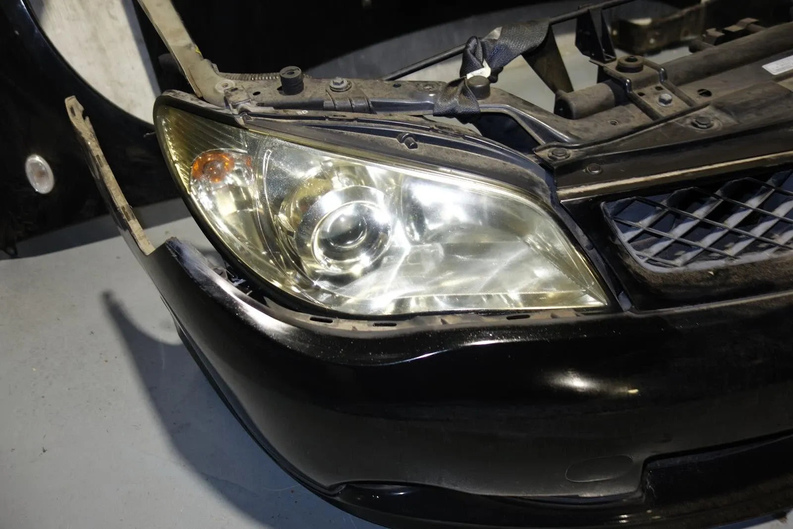 JDM Subaru Impreza WRX V9 Hawkeye GGA Wagon Front Clip – Bumper, HID Headlights, Hood, Fenders (2006–2007)