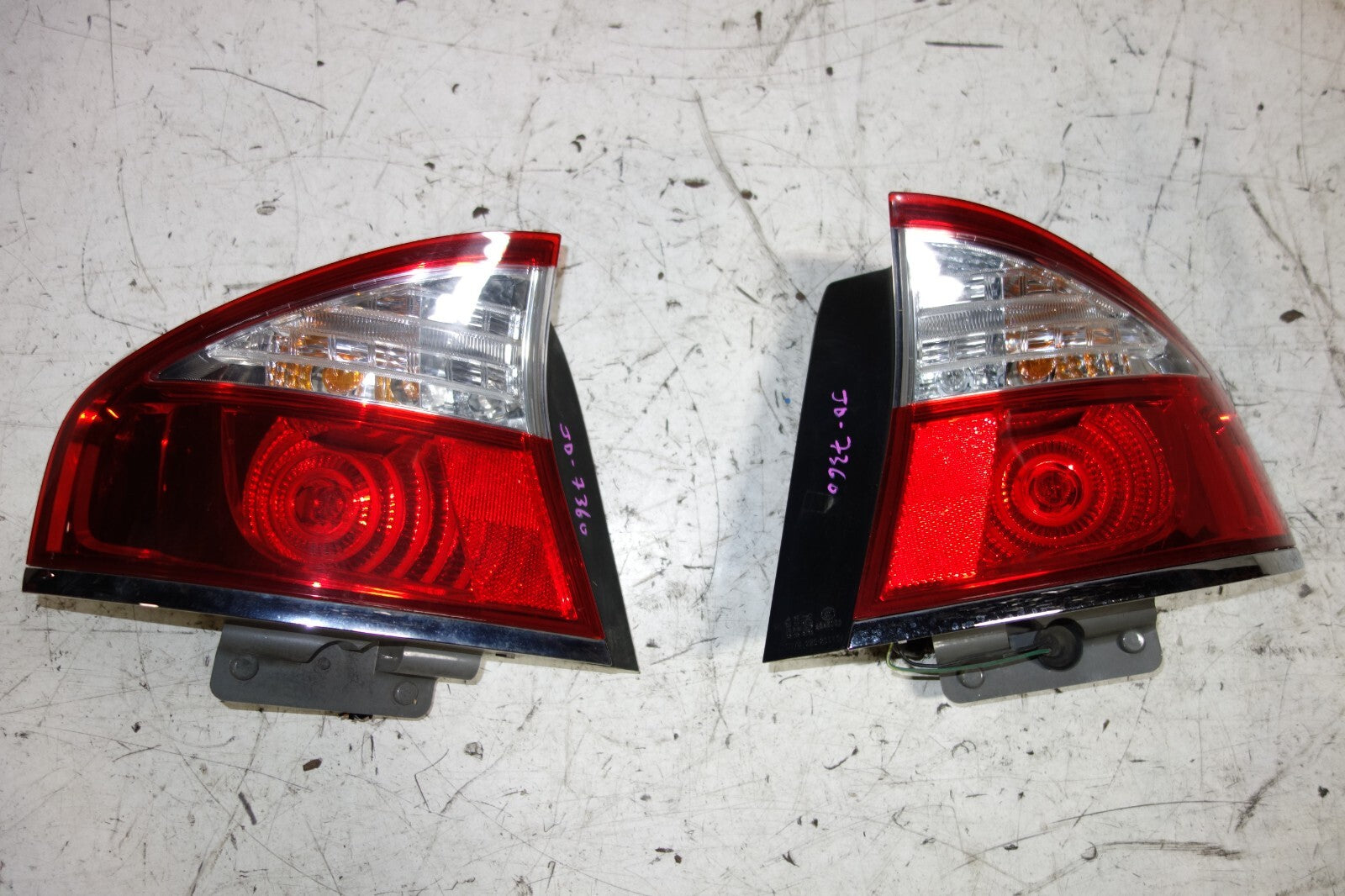JDM SUBARU LEGACY BL5 OEM USED TAIL LIGHTS LAMPS 4 DOOR SEDAN 2005-2009