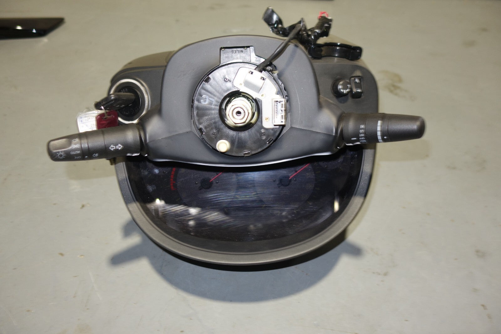 JDM Infiniti G35 CPV35 Right Hand Drive Steering Column & cluster 2003-2007