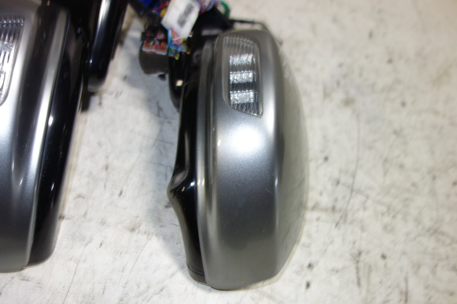 JDM Infiniti M35 / M45 Side View Mirrors Power Folding LED Signal 2006-2010
