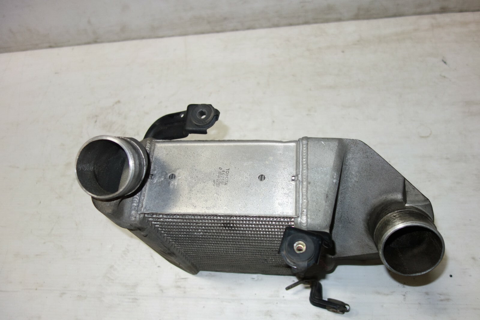 JDM 98-05 GENUINE TOYOTA ARISTO SIDE MOUND INTERCOOLER 2JZGTE TWIN TURBO JZS161