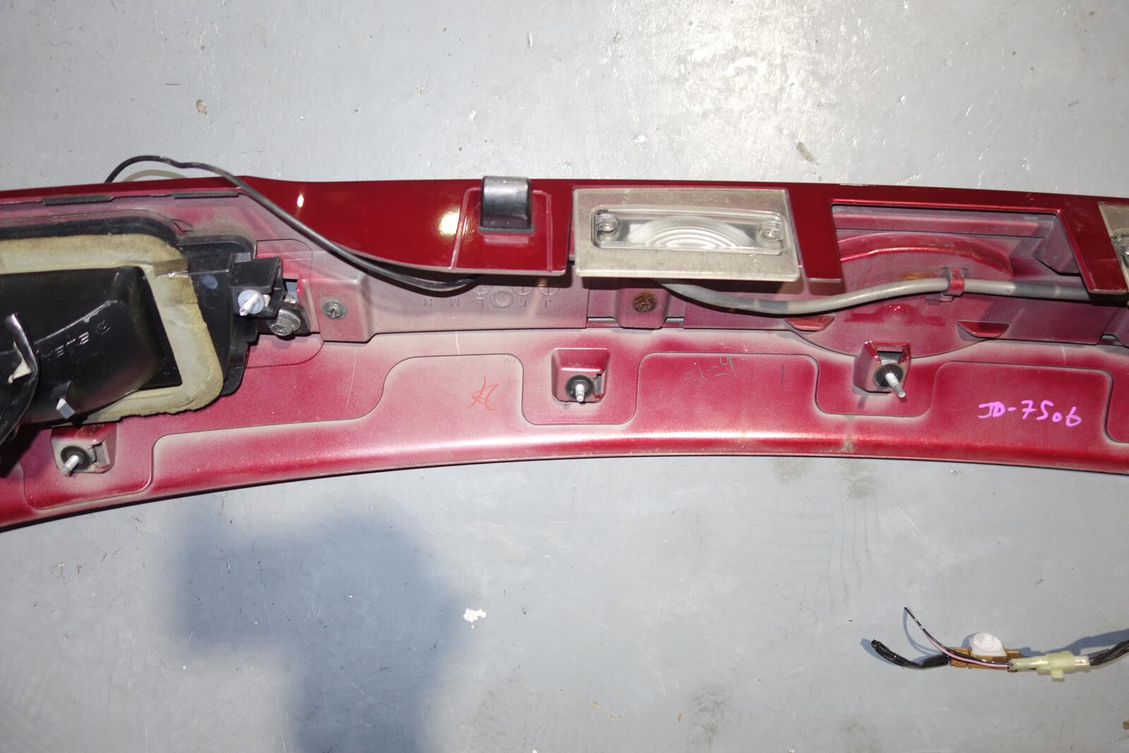 JDM Subaru Legacy Outback BP Rear Center Garnish Tail Lights Reverse 2005-2009