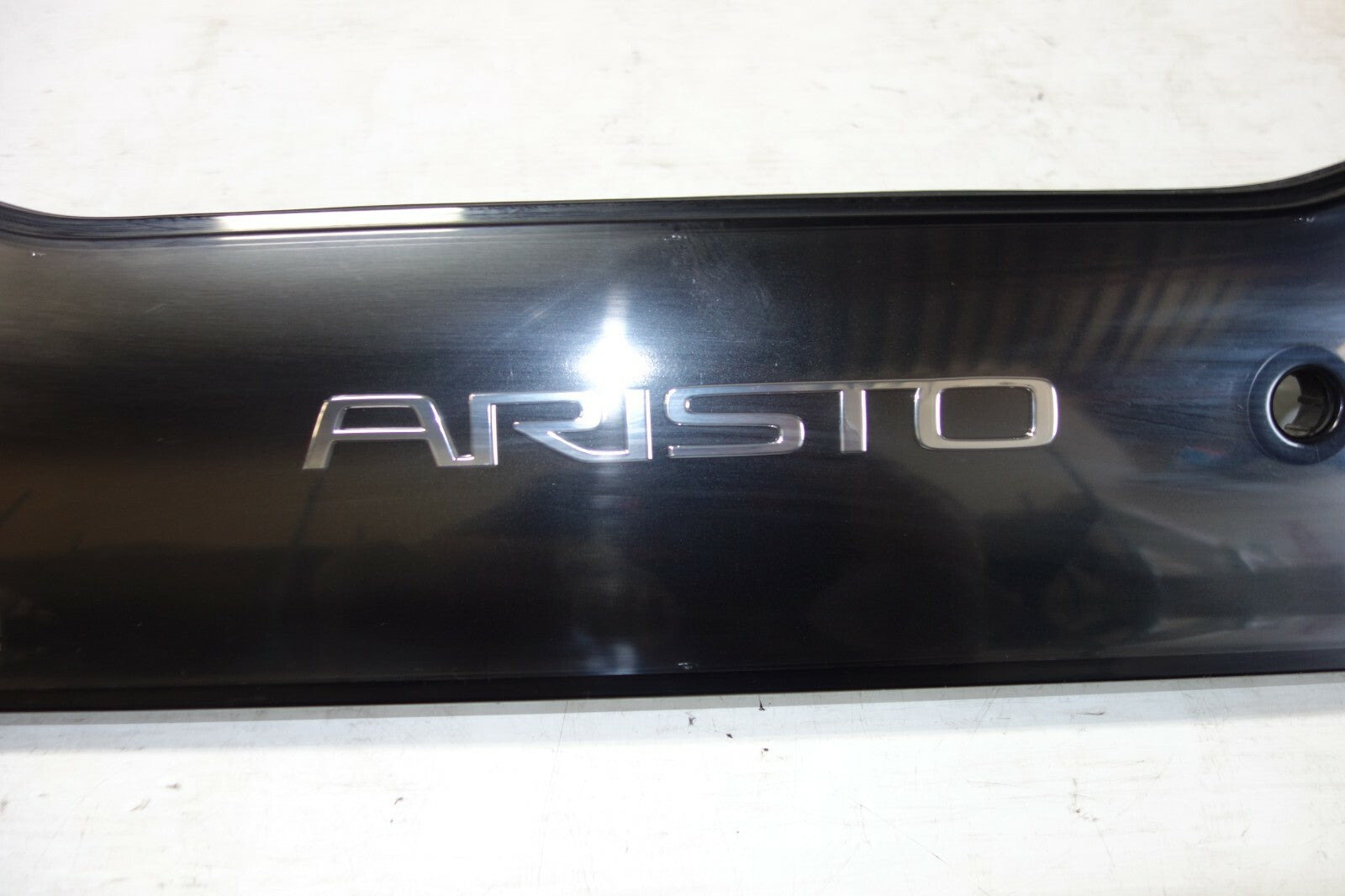 JDM LEXUS GS300 TOYOTA ARISTO TAIL LIGHTS CENTER GARNISH JZS147 1991-1997