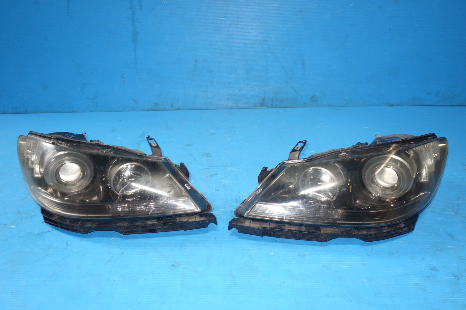 JDM Acura RL HID Headlights Head Lamps Pair 2005-2008 Honda Legend KB1 Stanley