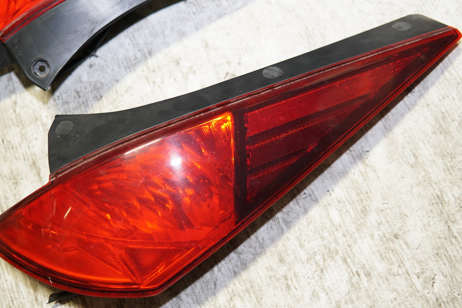 JDM 2003-2005 NISSAN 350Z Z33 OEM GENUINE TAIL LIGHT PAIR TAILLIGHT LEFT & RIGHT