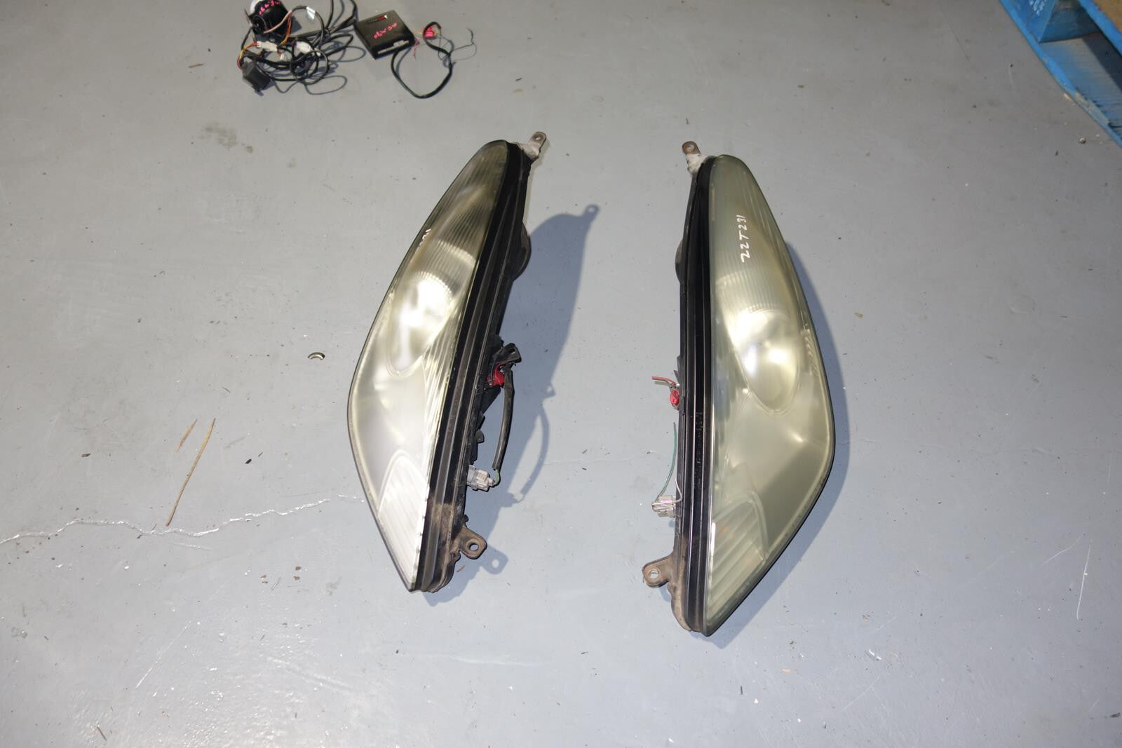 JDM Toyota Celica OEM Headlights Lights Head Lamps 2000 2001 2002 2003 2004 2005