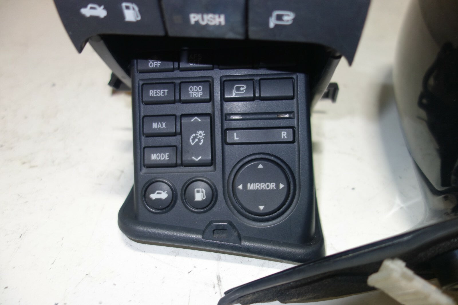 JDM Lexus GS300 GS350 Mirrors Power Folding Switch 2006 2007 2008 OEM Japan