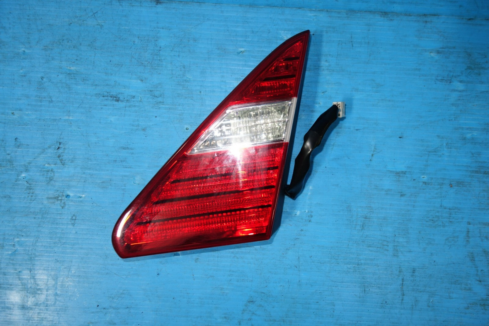 JDM Lexus LS430 TailLight Trunk Lamp Right Passenger Side 2004-2006 OEM #5898