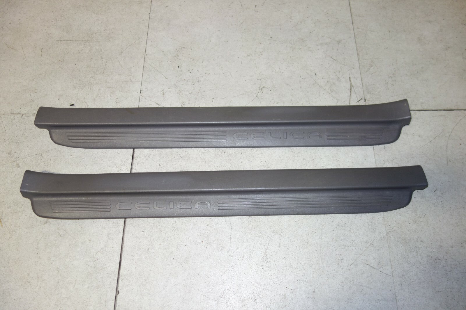 JDM 2001-2005 TOYOTA CELICA GT GT-S OEM DOOR SILLS TRIM SCUFF PLATES SIDE STEPS
