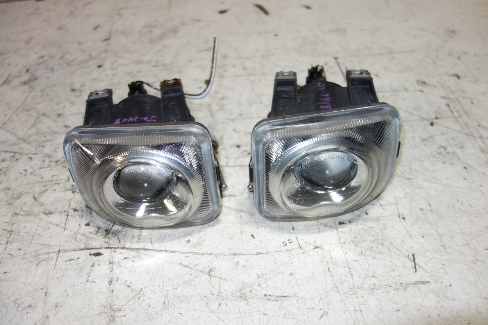 JDM 1998-2002 SUBARU LEGACY BE5 BH9 B4 FOG LIGHTS FOG LAMPS 114-20751 KOITO