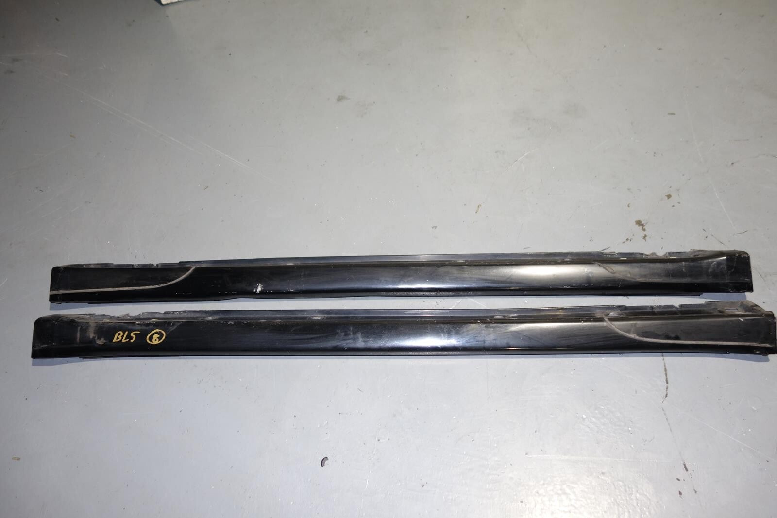 JDM 2005-2009 GENUINE SUBARU LEGACY SPEC B OEM SIDE SKIRTS LEGACY SEDAN BL5