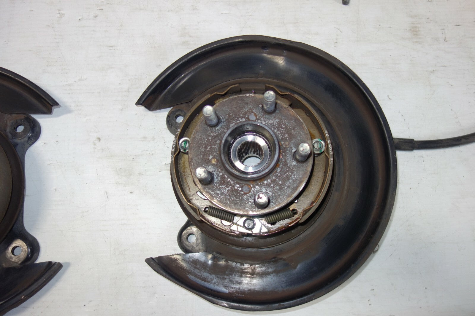 JDM 05-09 SUBARU LEGACY OUTBACK OEM REAR WHEEL HUB SPINDLE BEARING LEFT & RIGHT