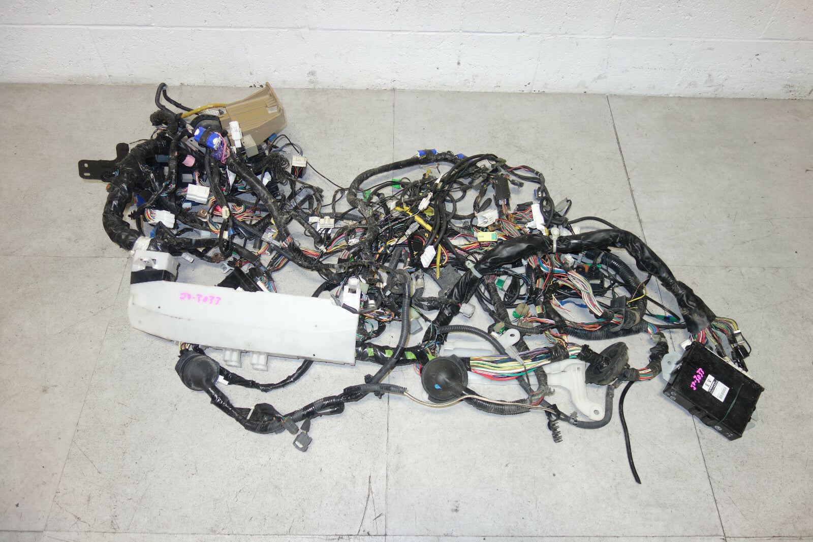 JDM Subaru Legacy EJ20 Turbo 6speed Computer Wire Harness Loom Wiring 22611AN150