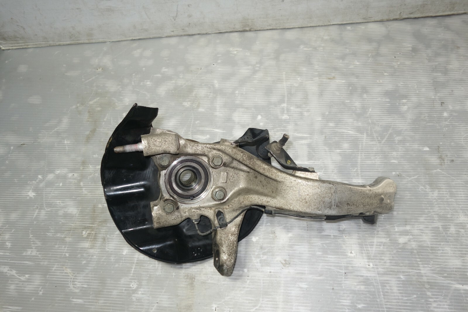 JDM 2005-2012 ACURA RL KB1 OEM FRONT RIGHT WHEEL HUB BEARING SPINDLE KNUCKLE RH