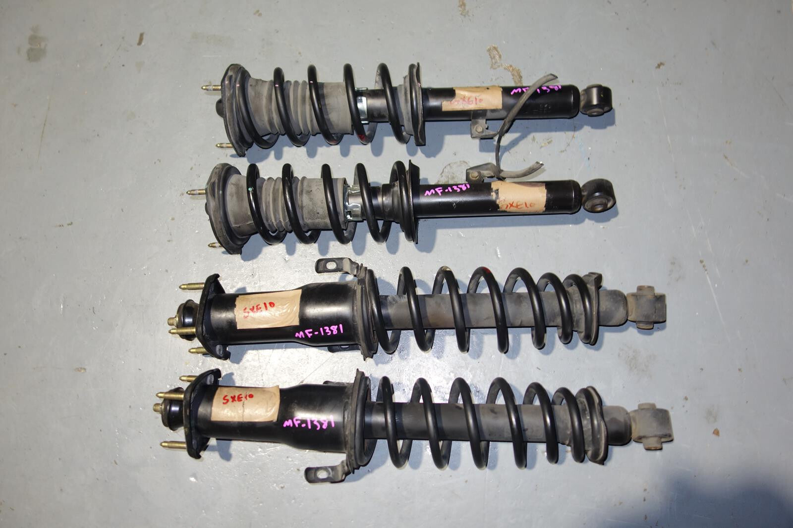 JDM Lexus IS300 Altezza SXE10 OEM Shocks Struts Springs Suspension 2001-2005