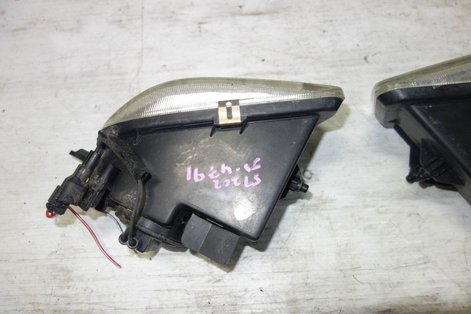 JDM Toyota Celica ST202 Front Fog Lights Fog Lamps 1994-1999 Used OEM Left Right