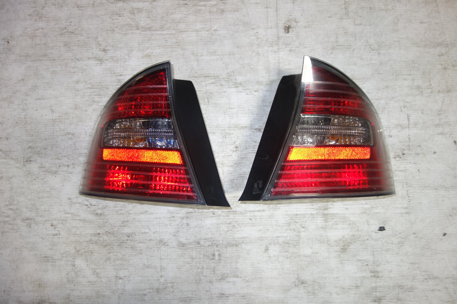 JDM Subaru Legacy OEM Left & Right Tail Lights Lamps Sedan LH RH 2005 2006 2007