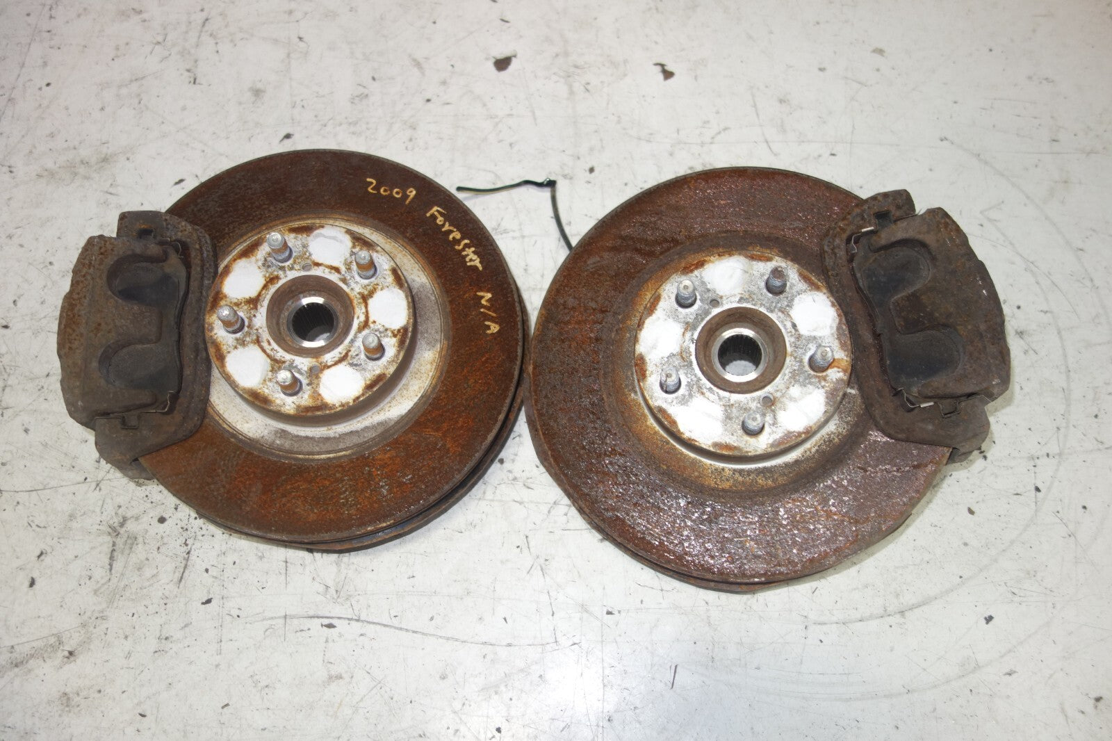 Subaru Forester Knuckle Spindles Calipers Front 2009 2010 2011 2012 2013 2014