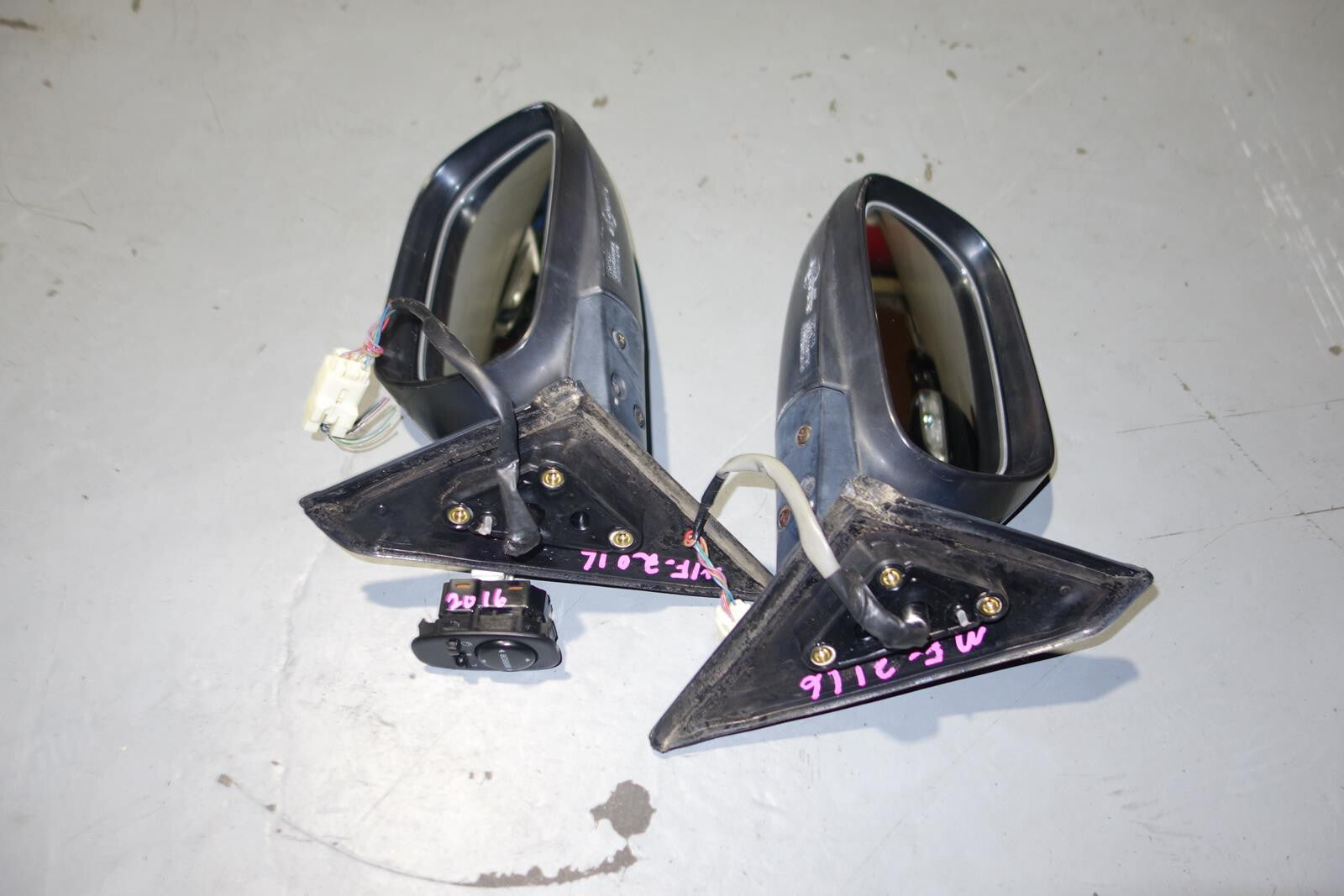 JDM Toyota Altezza Lexus IS300 Power Folding Mirrors Switch 2001-2005 SXE10 IS