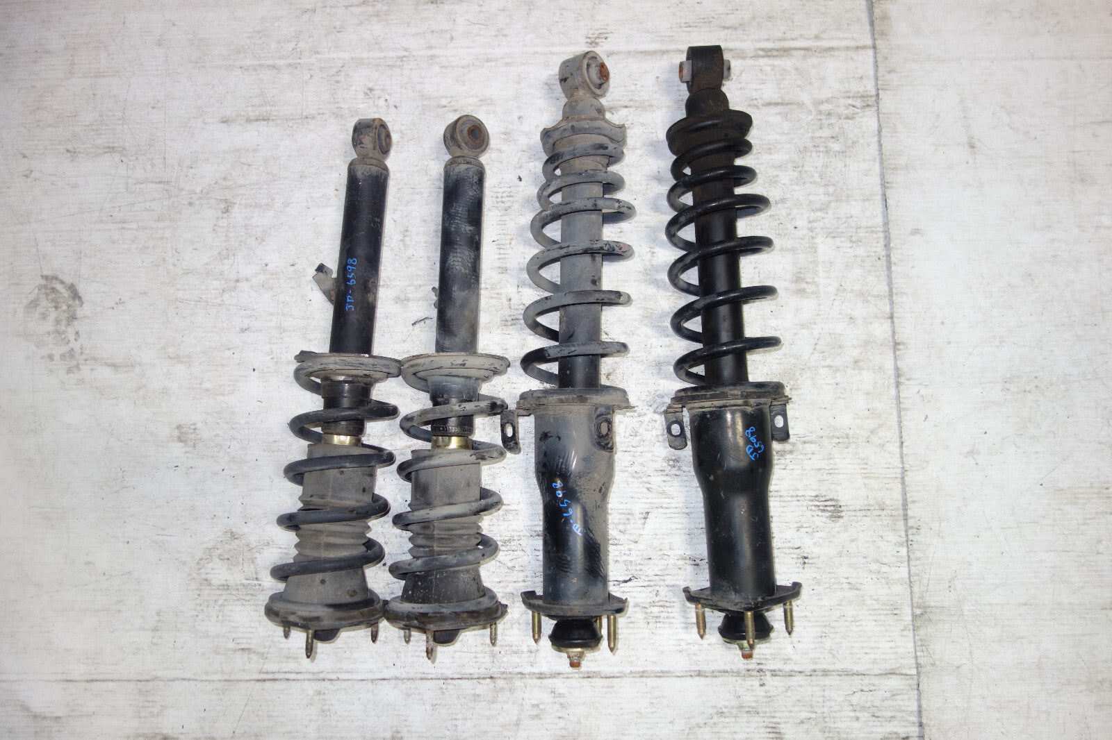 JDM Lexus IS300 Altezza SXE10 OEM Shocks Struts Springs Suspension 2001-2005