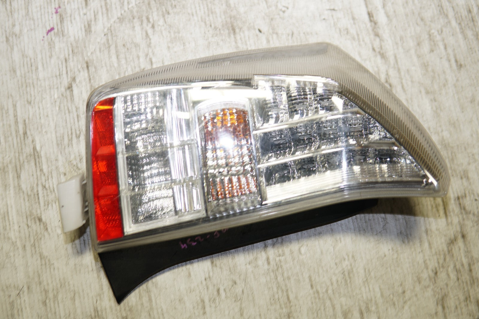 JDM Toyota Prius Tail Lights Tail Lamps ZVW30 Left & Right 2010-2015 MF-234