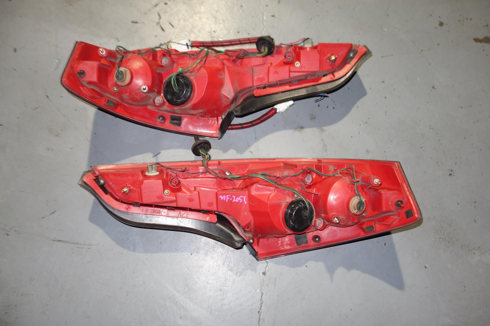 JDM Infiniti G35 Coupe OEM Tail lights Lamps Left & Right CPV35 2003-2005 #2051