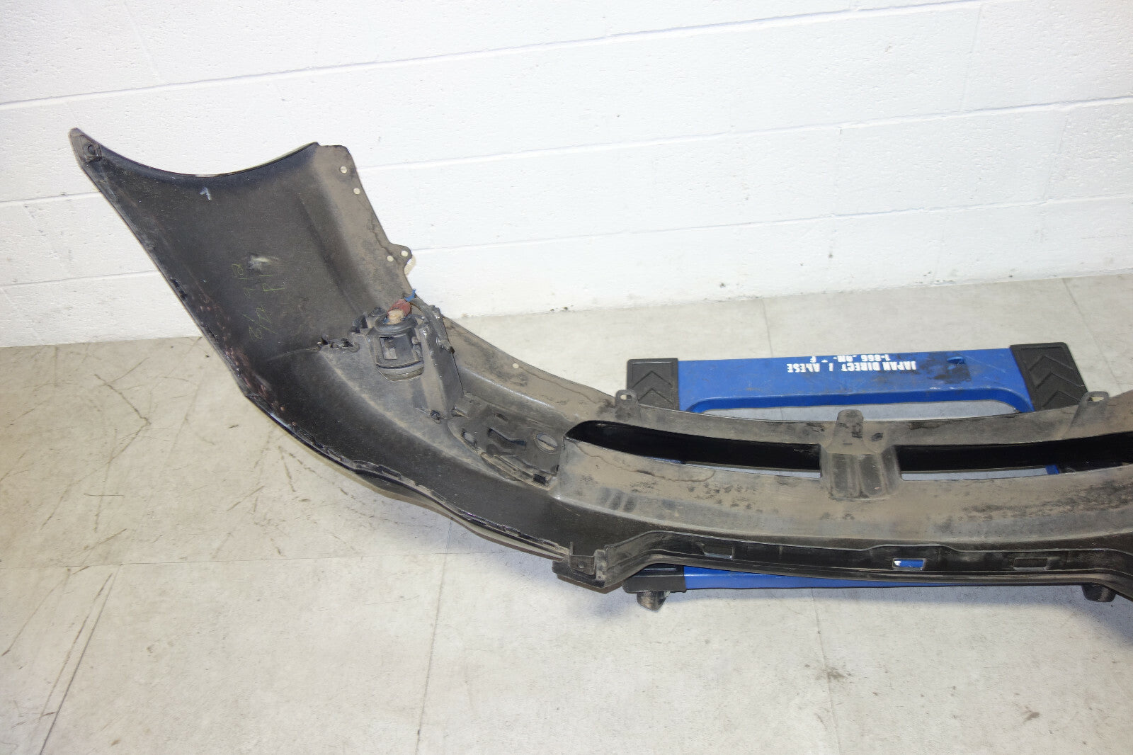 JDM Subaru Legacy Front Bumper Cover + Fog Lights + Parking Pole 2008-2009 BP9