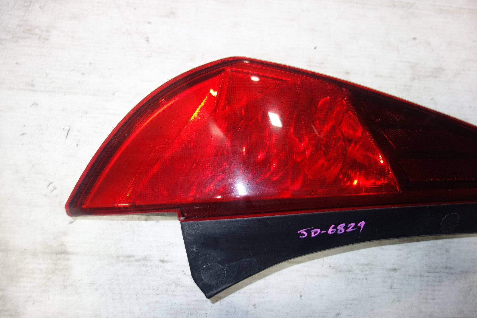 JDM Nissan 350z Z33 Tail Lights Lamps Taillights 2003-2005