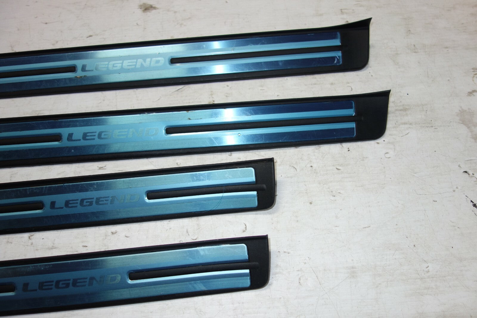 JDM ACURA RL HONDA LEGEND KB1 OEM DOOR SILLS TRIM SCUFF PLATES SIDE STEPS 05-08
