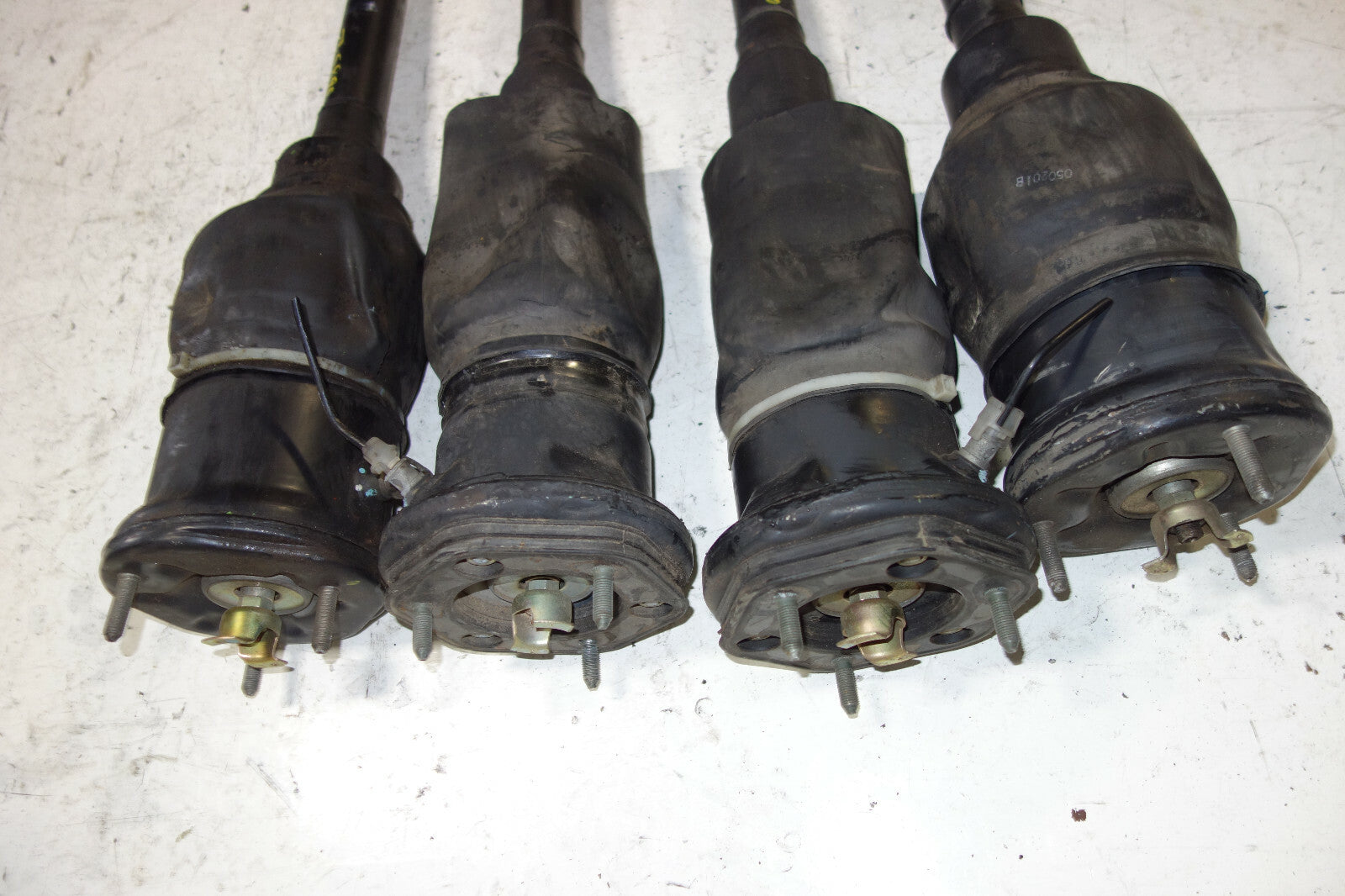 Lexus LS430 Front Rear Left Right Air Shocks Struts Absorbers 2001-2006 Pair JDM