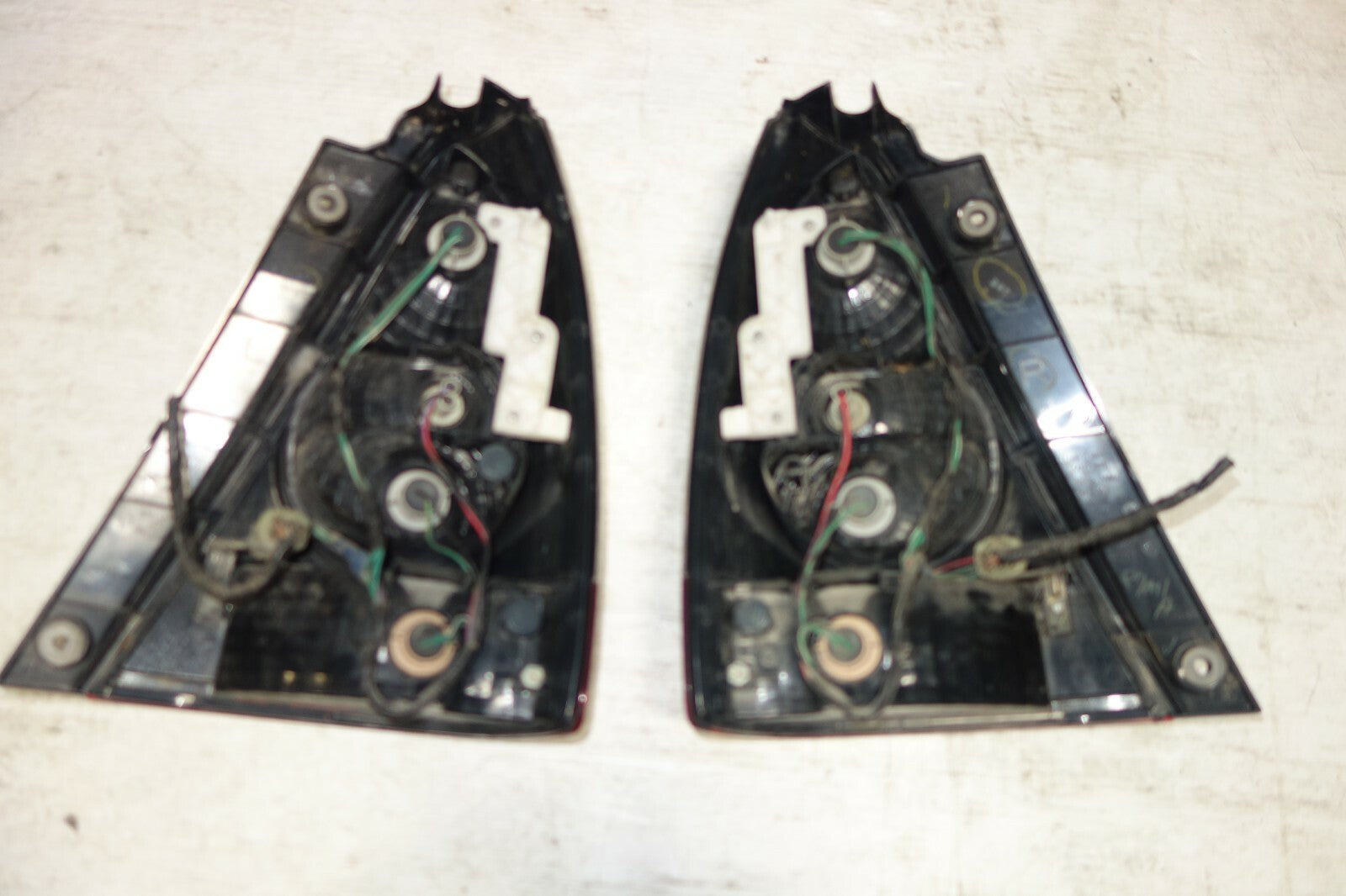 Subaru Forester OEM Tail Lights Lamps Pair Genuine 2006-2008