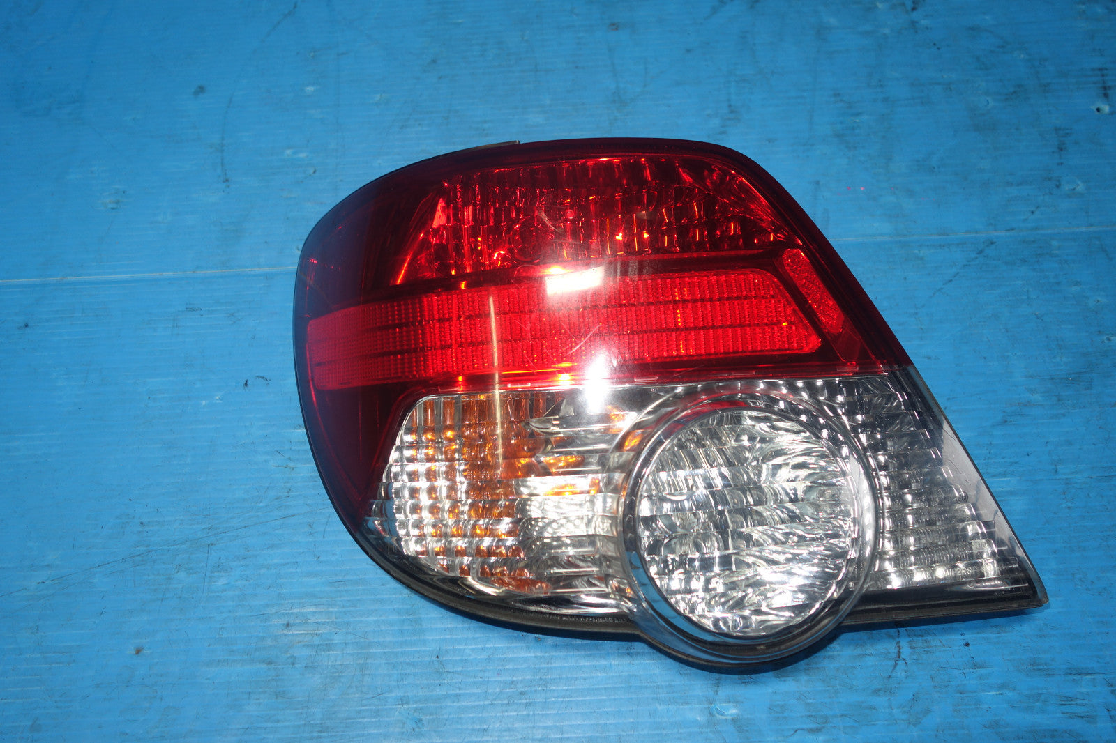 JDM Subaru Impreza WRX STi Outback Sport Wagon Left LH Tail Light Lamp 2004-2005