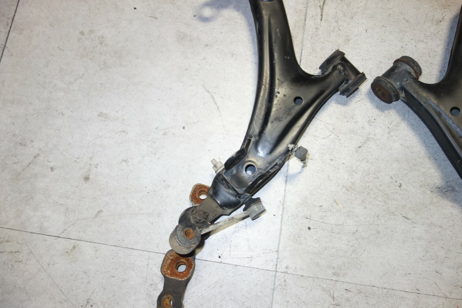 JDM Lexus LS430 Toyota Celsior Front Lower Control Arms OEM 2001-2006 Genuine