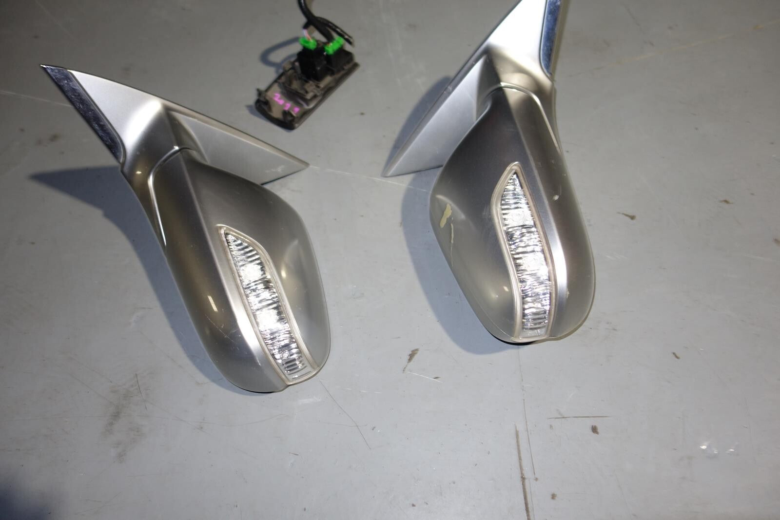 JDM 2005-2008 ACURA RL KB1 OEM POWER FOLDING MIRRORS SWITCH AUTO FLIP LEGEND